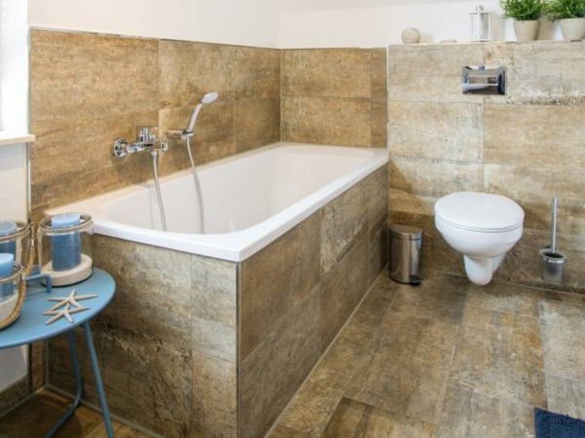 Musterhaus-Bad-Lauchstaedt-Bad-1 Musterhaus-Bad-Lauchstaedt-Bad-1